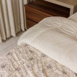 طقم لحاف مايكروفايبر صيني مكون من 10 قطع بتصميم عصري وألوان متنوعة