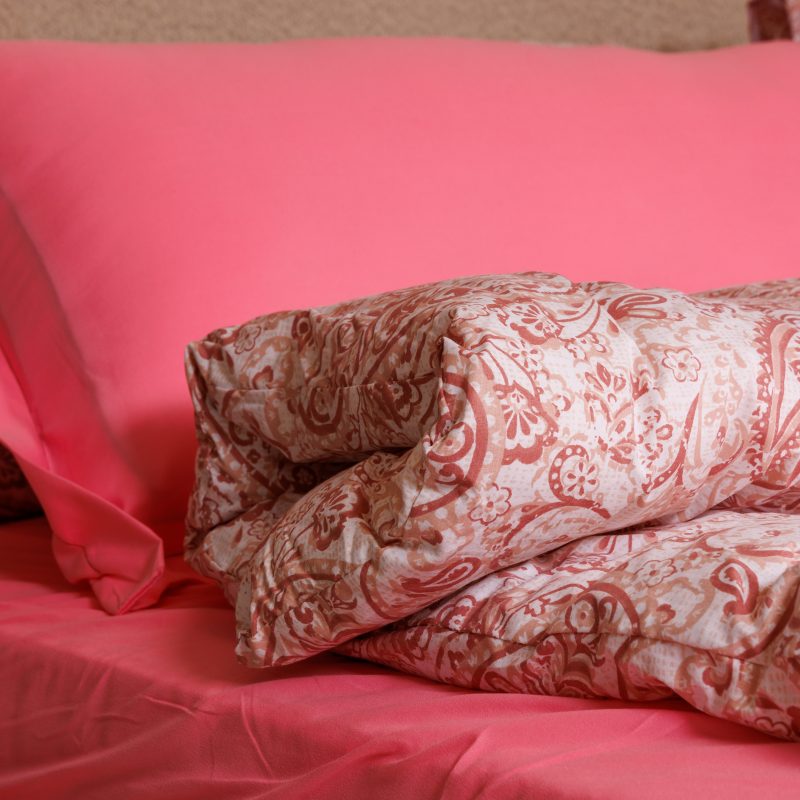 لحاف تركي وردي فاخر من القطن الطبيعي