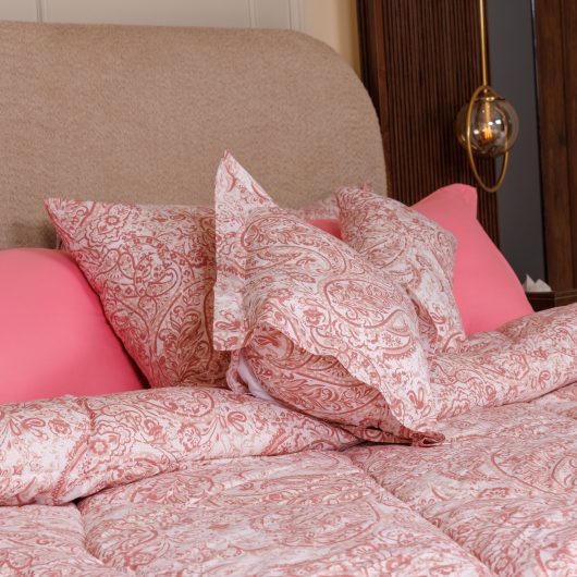 لحاف تركي وردي فاخر من القطن الطبيعي