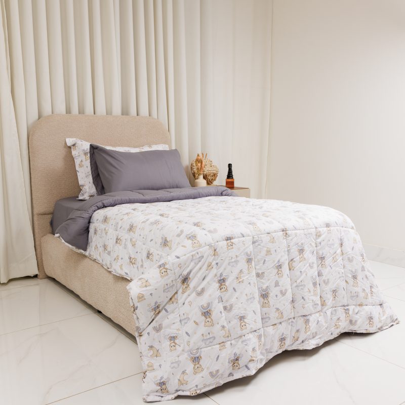 طقم لحاف سرير أطفال بتصميمات ملونة وجذابة