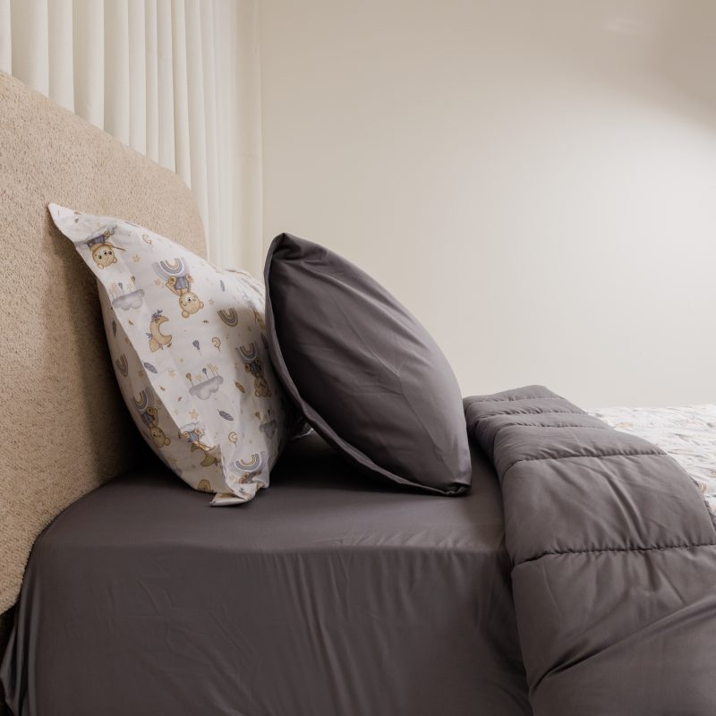 طقم لحاف سرير أطفال بتصميمات ملونة وجذابة