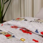 طقم لحاف سرير أطفال بتصميمات ملونة وجذابة